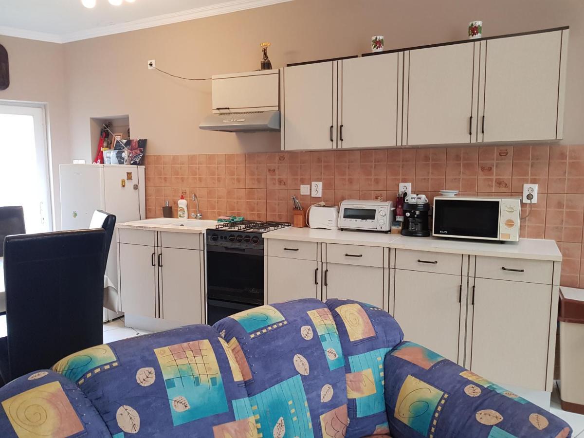 Belvarosi Apartman Eger Exterior photo
